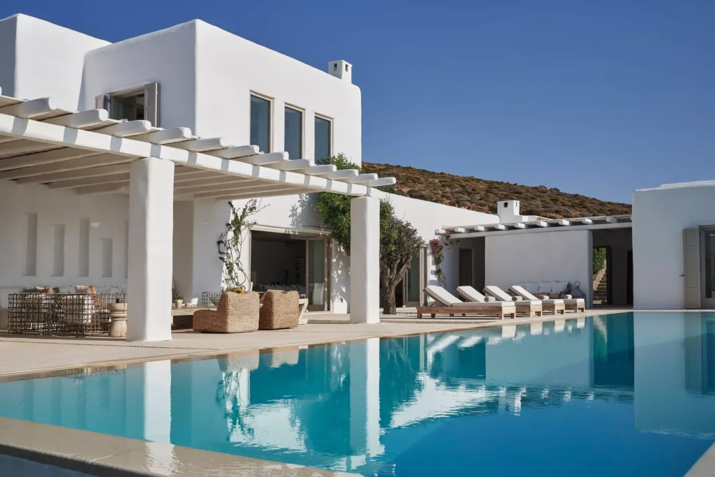 Discover Luxury Villas in Greece with Le Collectionist
